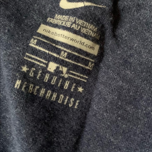 𝐍𝐈𝐊𝐄 𝐓𝐄𝐄 - Picture 3 of 3